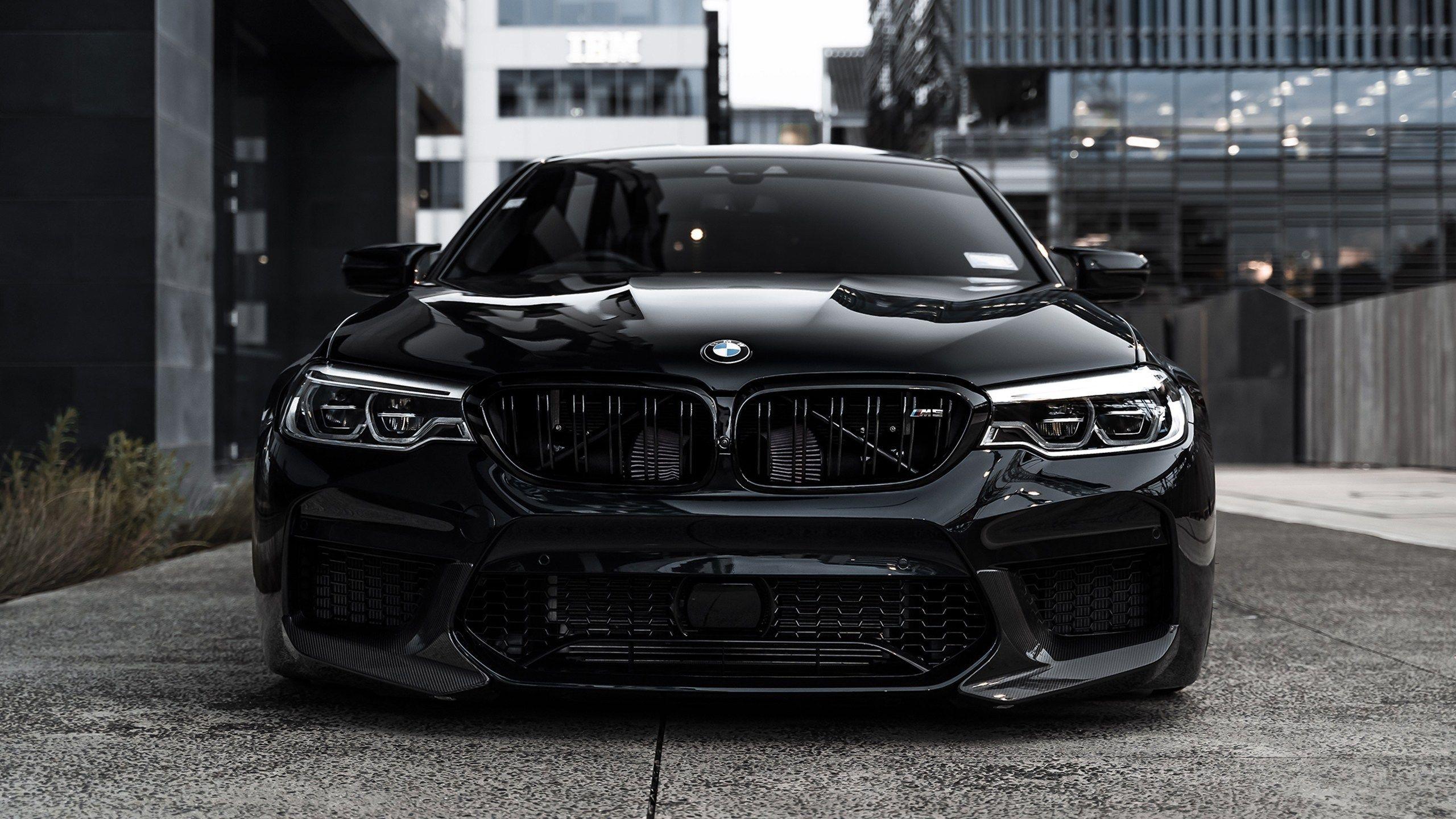 BMW M5 avto